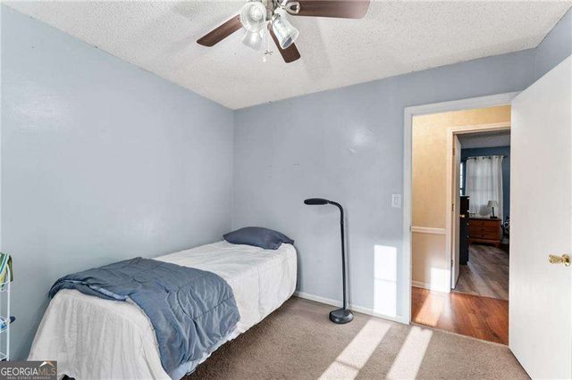 512 Wood Crest Court, Woodstock, GA 30189