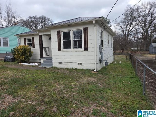 2723 19TH STREET N, Hueytown, AL 35023