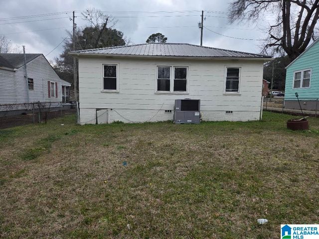 2723 19TH STREET N, Hueytown, AL 35023