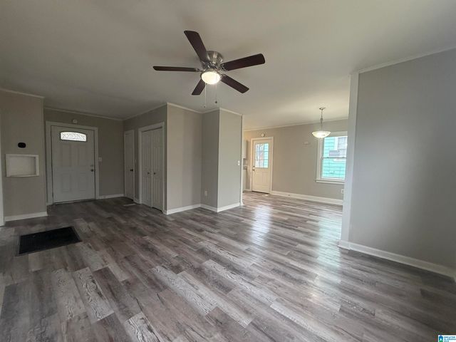 2723 19TH STREET N, Hueytown, AL 35023