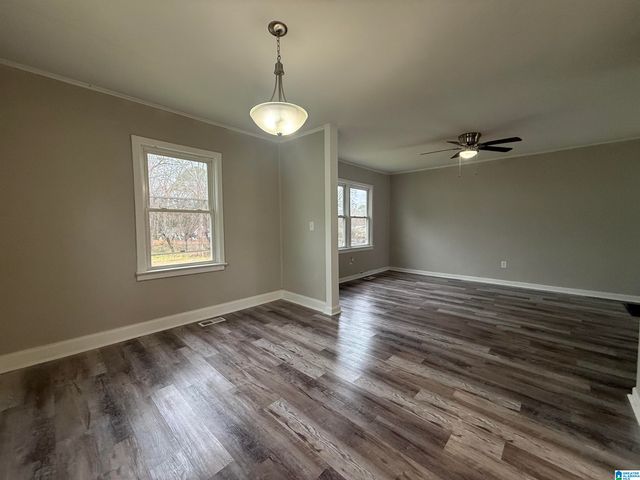 2723 19TH STREET N, Hueytown, AL 35023