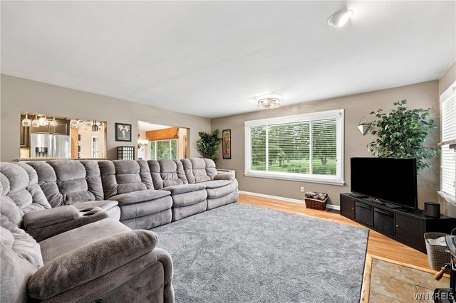 154 Muegel Road, Amherst, NY 14051