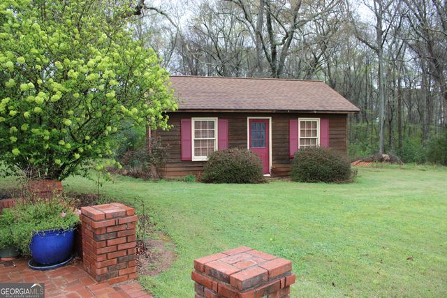 1150 Harris Hollis Lane, Rutledge, GA 30663