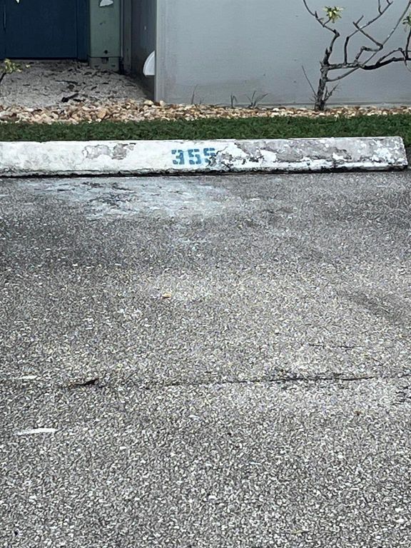 Image 3 of property listing at 355 Brittany H, Delray Beach, FL 33446