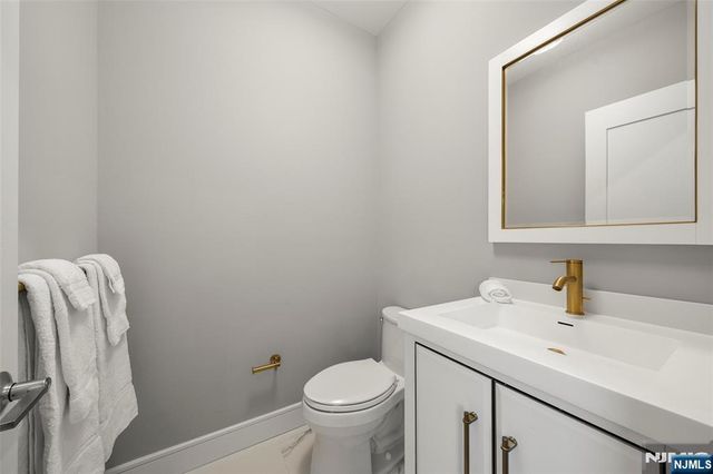 25 Division Street 403, Cresskill, NJ 07626