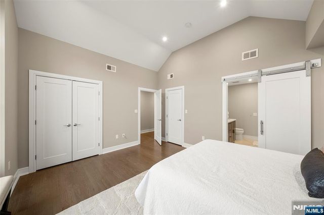 25 Division Street 403, Cresskill, NJ 07626