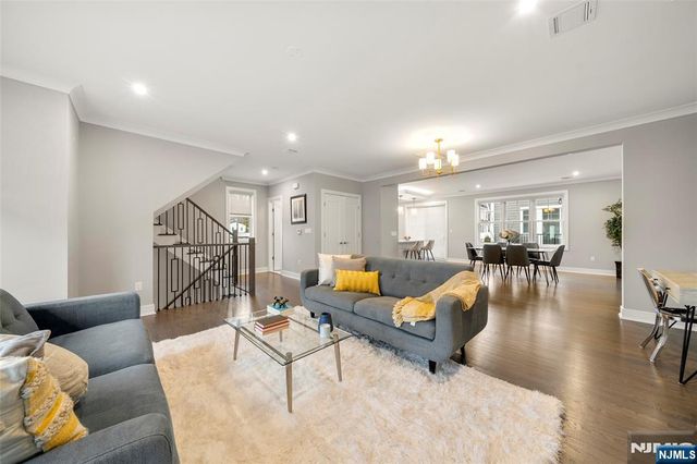 25 Division Street 403, Cresskill, NJ 07626