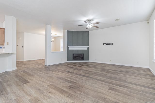 213 TAPWOOD LN, Cibolo, TX 78108