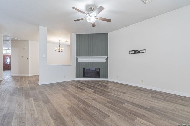 213 TAPWOOD LN, Cibolo, TX 78108