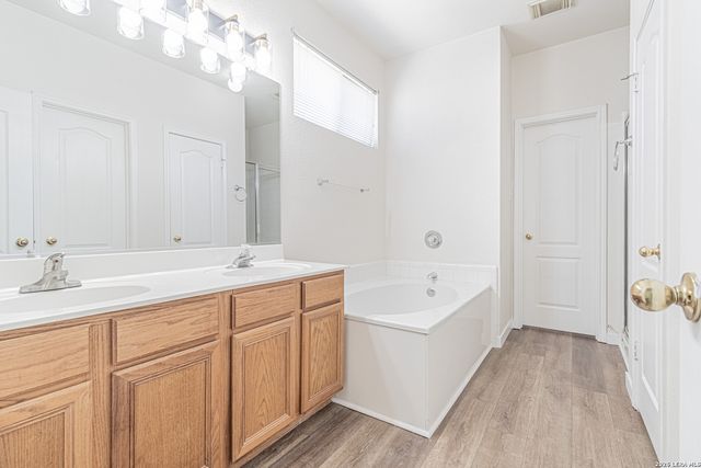 213 TAPWOOD LN, Cibolo, TX 78108