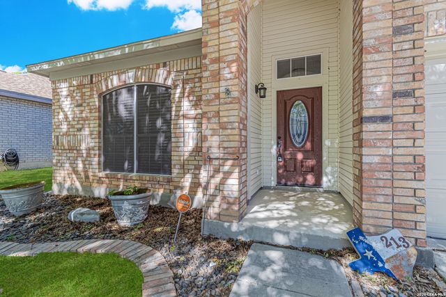 213 TAPWOOD LN, Cibolo, TX 78108