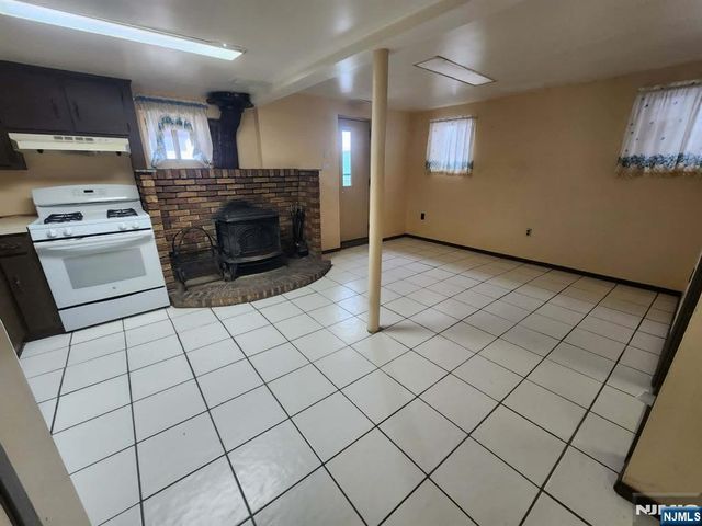 66 Forest Street, Kearny, NJ 07032