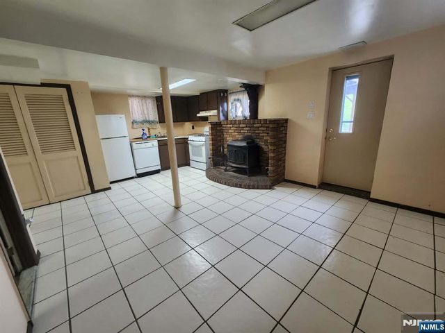 66 Forest Street, Kearny, NJ 07032