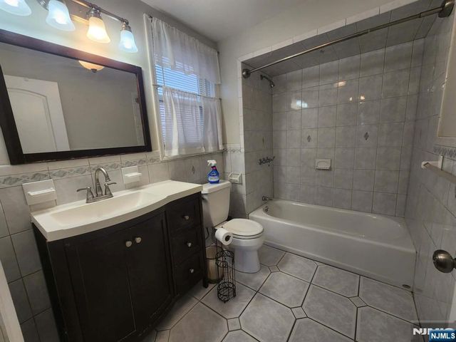 66 Forest Street, Kearny, NJ 07032