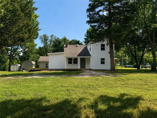 201 E 5th Street, Edgerton, KS 66021