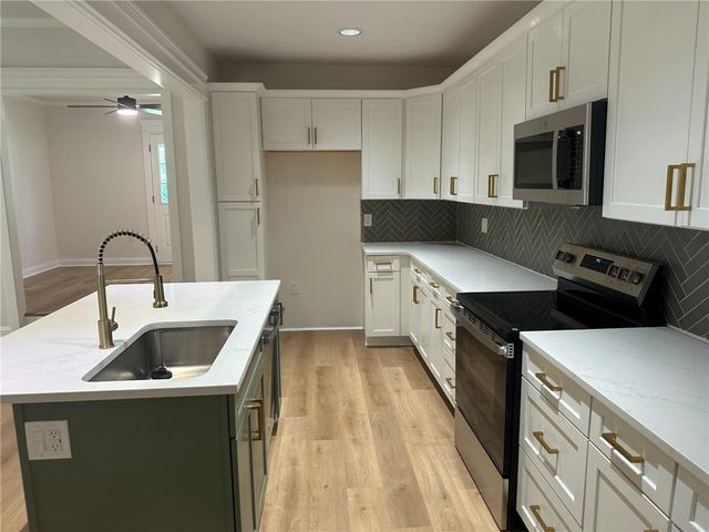 201 E 5th Street, Edgerton, KS 66021