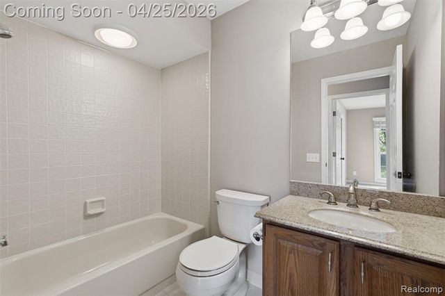 16318 Country Knoll Drive, Northville, MI 48168