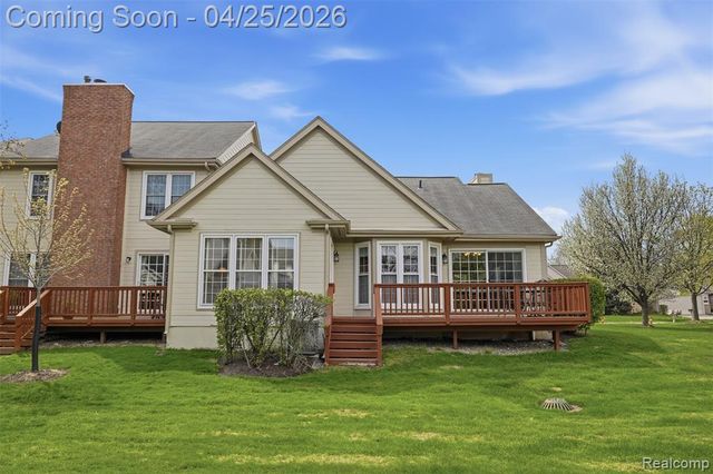 16318 Country Knoll Drive, Northville, MI 48168