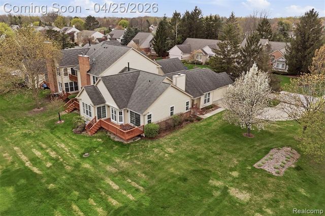16318 Country Knoll Drive, Northville, MI 48168