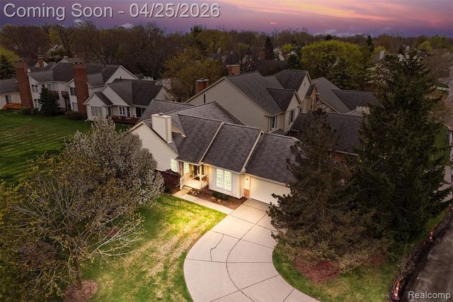 16318 Country Knoll Drive, Northville, MI 48168