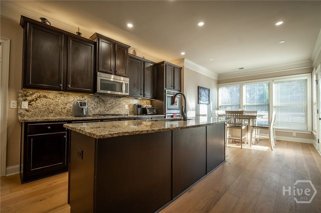 2893 Whitlow Ridge Dr, Bishop, GA 30621