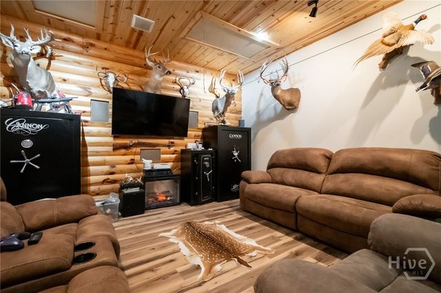 2893 Whitlow Ridge Dr, Bishop, GA 30621