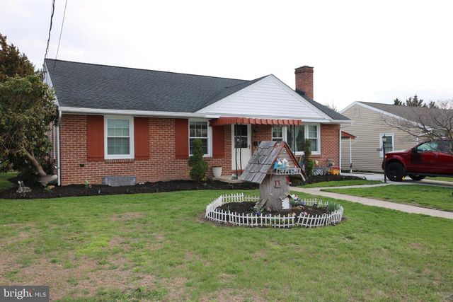 312 DILLER RD, Hanover, PA 17331