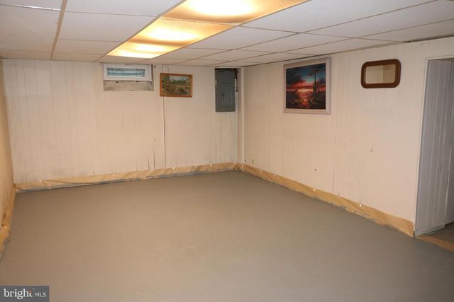 312 DILLER RD, Hanover, PA 17331