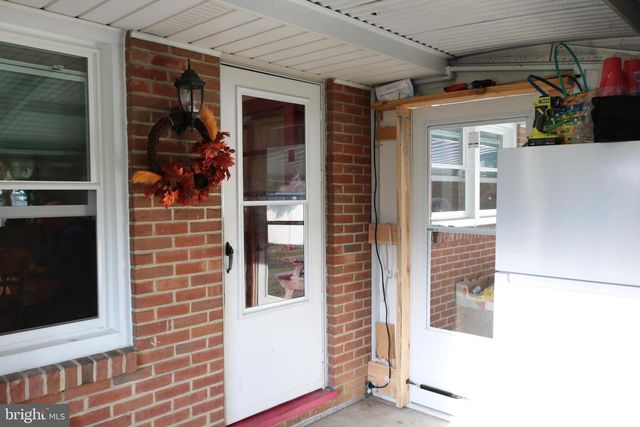 312 DILLER RD, Hanover, PA 17331