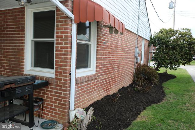 312 DILLER RD, Hanover, PA 17331