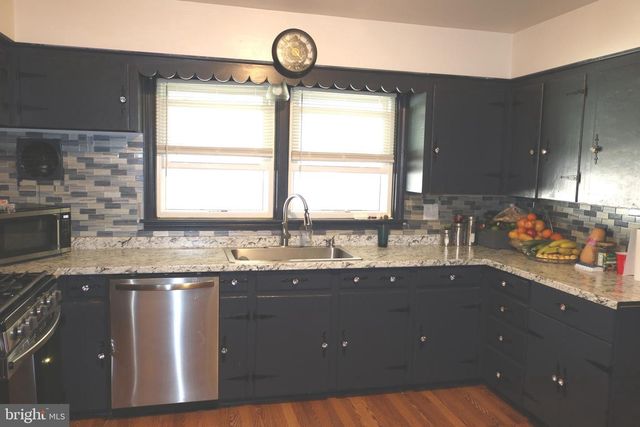 312 DILLER RD, Hanover, PA 17331