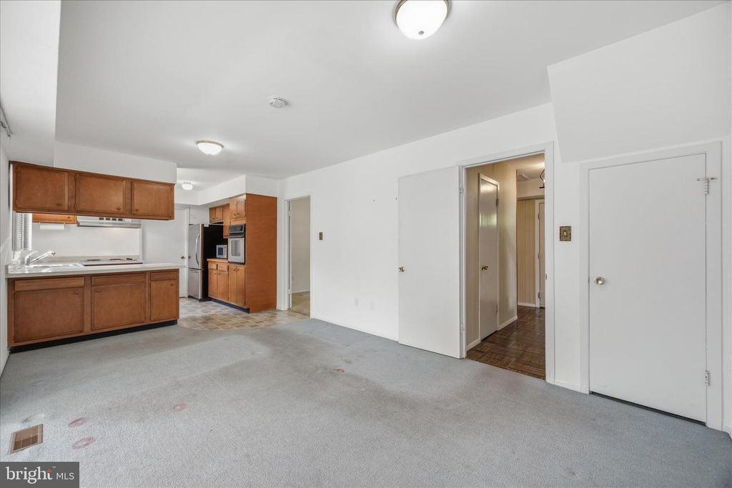 Image 14 of property listing at 13420 IDLEWILD DR, Bowie, MD 20715