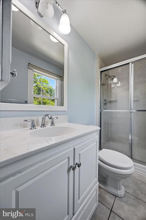 Image 32 of property listing at 13420 IDLEWILD DR, Bowie, MD 20715