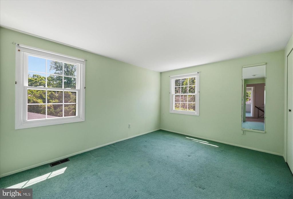 Image 35 of property listing at 13420 IDLEWILD DR, Bowie, MD 20715