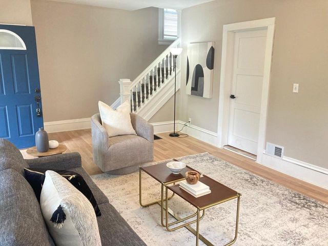 363 Geranium Avenue E, Saint Paul, MN 55130