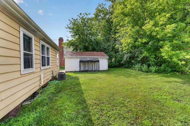 615 Roosevelt DRIVE, West Bend, WI 53090