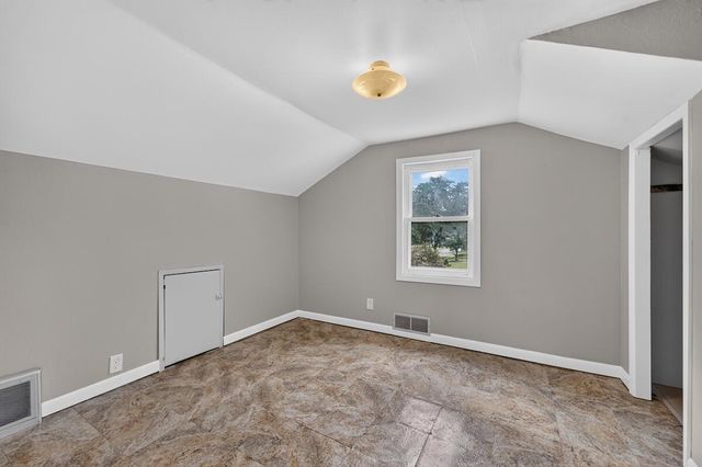 615 Roosevelt DRIVE, West Bend, WI 53090