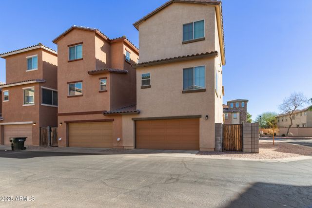 1940 N 77TH Drive, Phoenix, AZ 85035