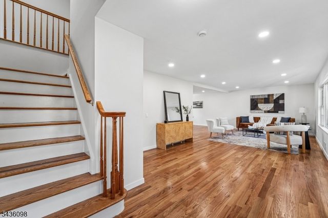 14 Witkowski Way, Wayne Twp., NJ 07470