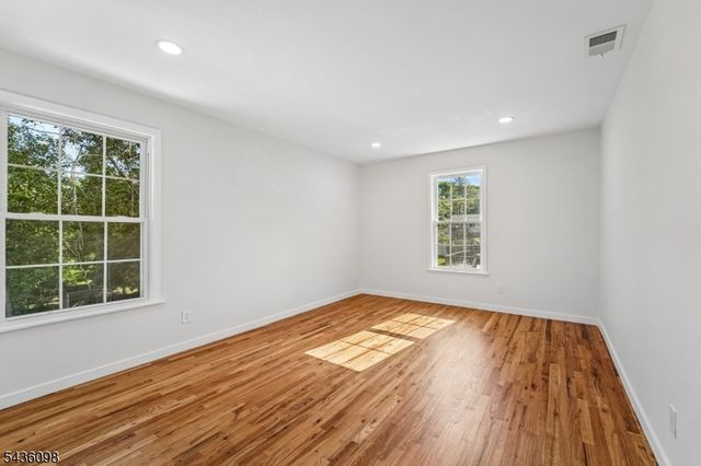 14 Witkowski Way, Wayne Twp., NJ 07470
