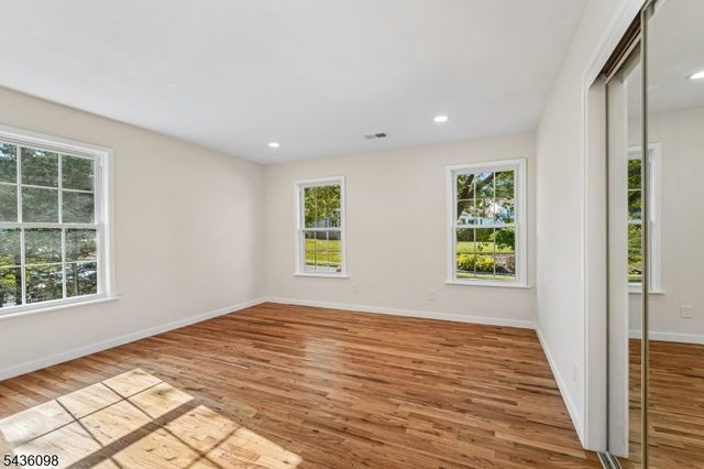 14 Witkowski Way, Wayne Twp., NJ 07470