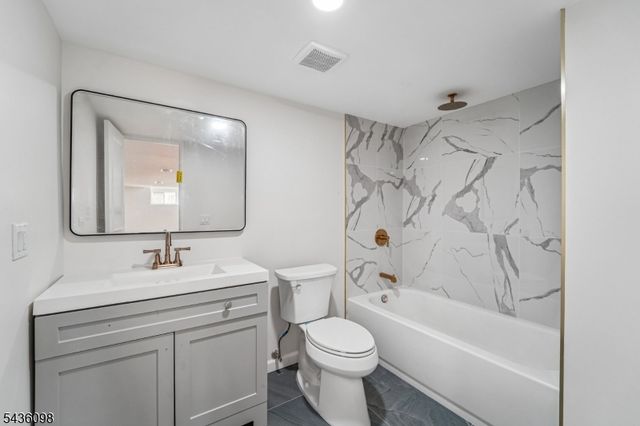 14 Witkowski Way, Wayne Twp., NJ 07470