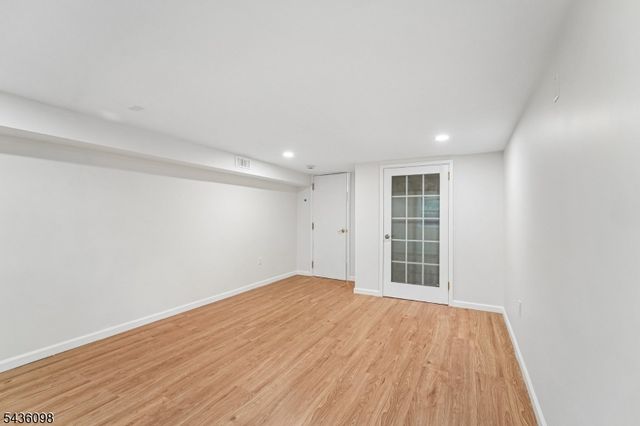 14 Witkowski Way, Wayne Twp., NJ 07470