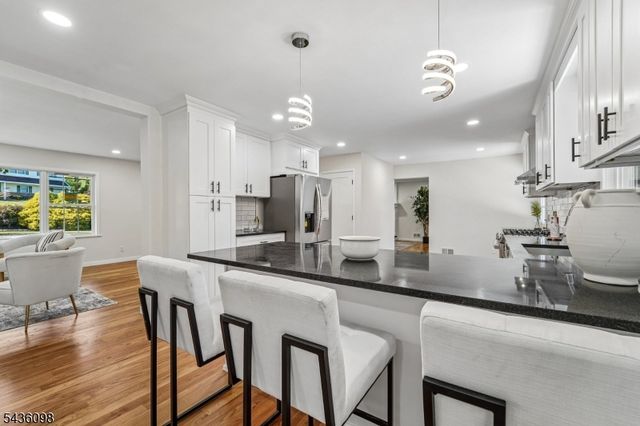 14 Witkowski Way, Wayne Twp., NJ 07470
