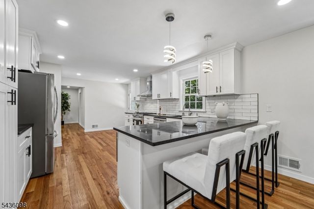 14 Witkowski Way, Wayne Twp., NJ 07470