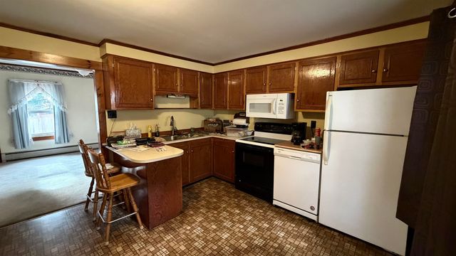 72 Proctor Street, Franklin, NH 03235