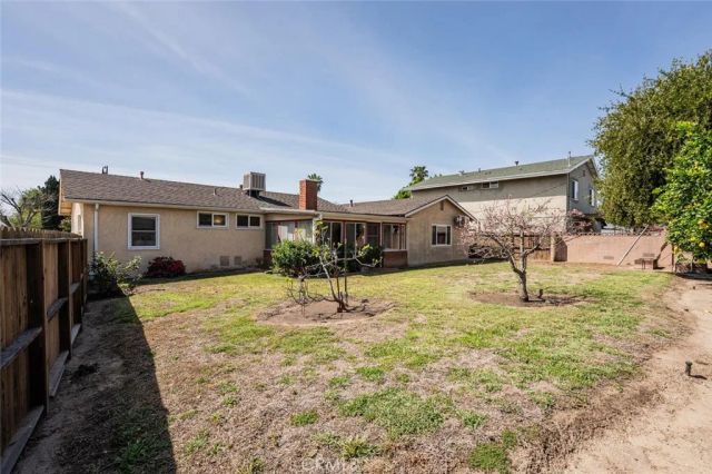 15901 Community, North Hills, CA 91343