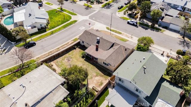 15901 Community, North Hills, CA 91343