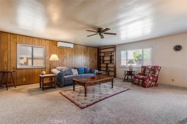 15901 Community, North Hills, CA 91343