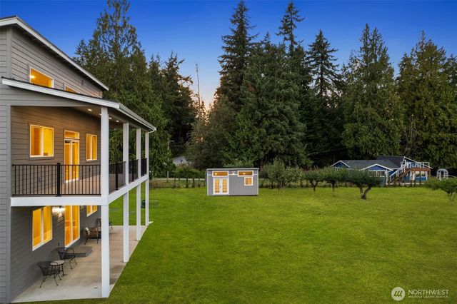 8319 S Lake Ketchum Road, Stanwood, WA 98292